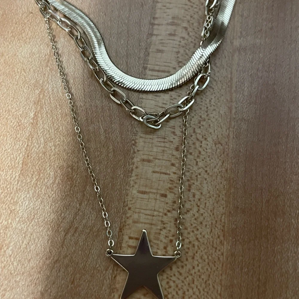 Gold Plated Layered Necklace with Star Pendant - Picture 2 of 4